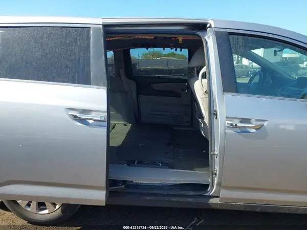 5FNRL5H37GB112817 2016 HONDA ODYSSEY - Image 8