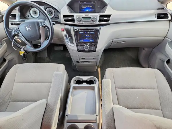 5FNRL5H37GB136468 2016 HONDA ODYSSEY - Image 8
