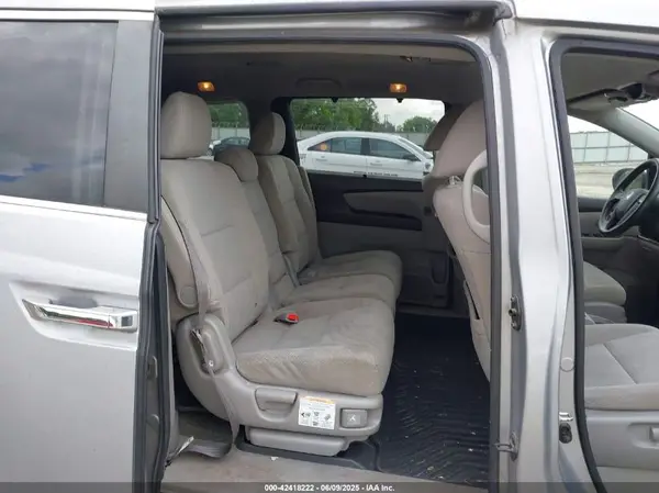5FNRL5H37GB146921 2016 HONDA ODYSSEY - Image 8