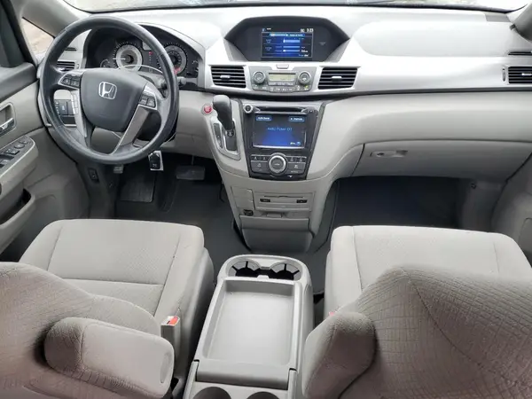 5FNRL5H37GB155733 2016 HONDA ODYSSEY - Image 8