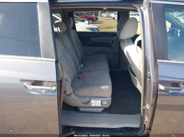 5FNRL5H37GB166764 2016 HONDA ODYSSEY - Image 8