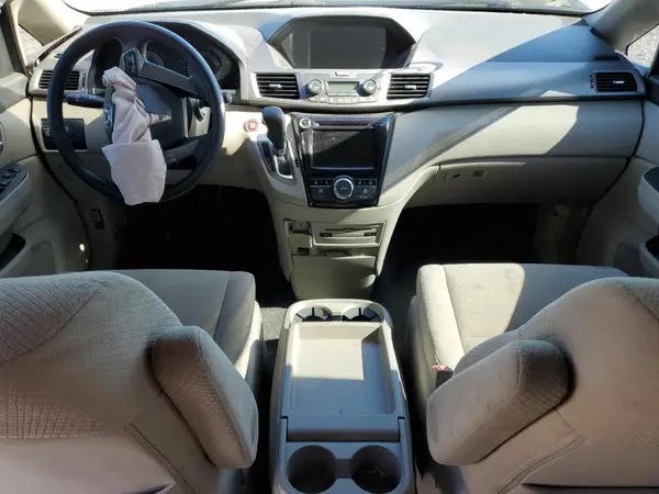 5FNRL5H37HB001850 2017 HONDA ODYSSEY - Image 8