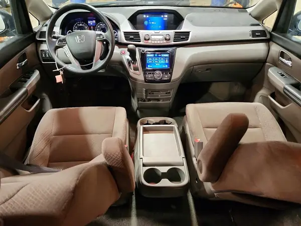 5FNRL5H37HB008345 2017 HONDA ODYSSEY - Image 8