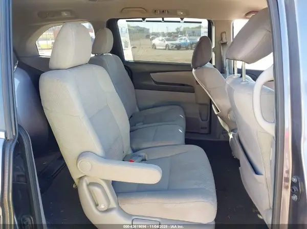 5FNRL5H38GB042163 2016 HONDA ODYSSEY - Image 8