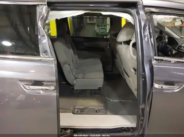5FNRL5H38GB104192 2016 HONDA ODYSSEY - Image 8