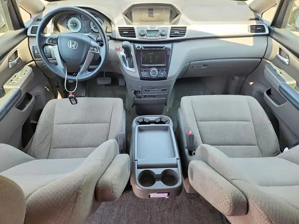 5FNRL5H38GB135586 2016 HONDA ODYSSEY - Image 8