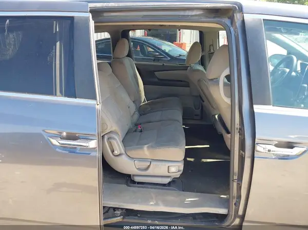 5FNRL5H38GB141825 2016 HONDA ODYSSEY - Image 8
