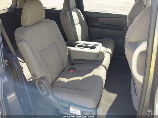 5FNRL5H38GB162965 2016 HONDA ODYSSEY - Image 8