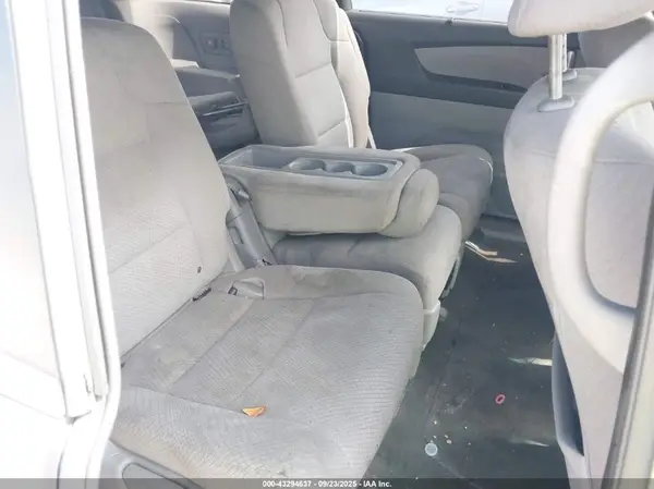 5FNRL5H38GB163310 2016 HONDA ODYSSEY - Image 8