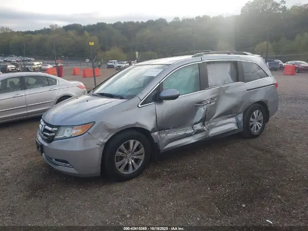 5FNRL5H38HB015238 2017 HONDA ODYSSEY - Image 2