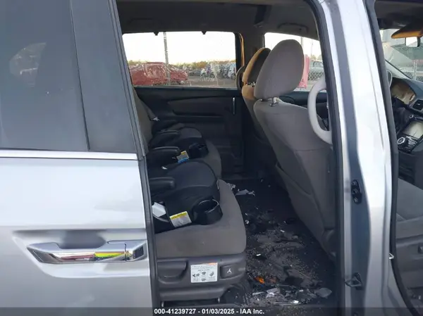 5FNRL5H38HB020908 2017 HONDA ODYSSEY - Image 8