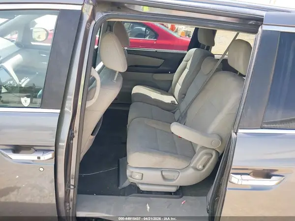 5FNRL5H39GB038526 2016 HONDA ODYSSEY - Image 8