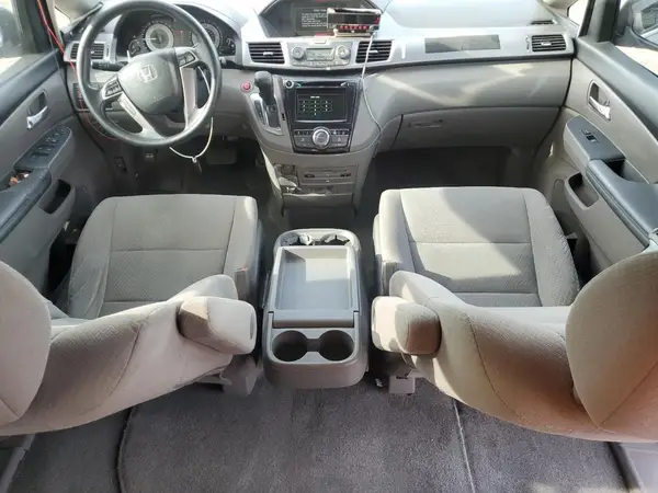 5FNRL5H39GB049235 2016 HONDA ODYSSEY - Image 8