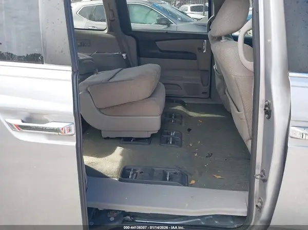 5FNRL5H39GB077455 2016 HONDA ODYSSEY - Image 8