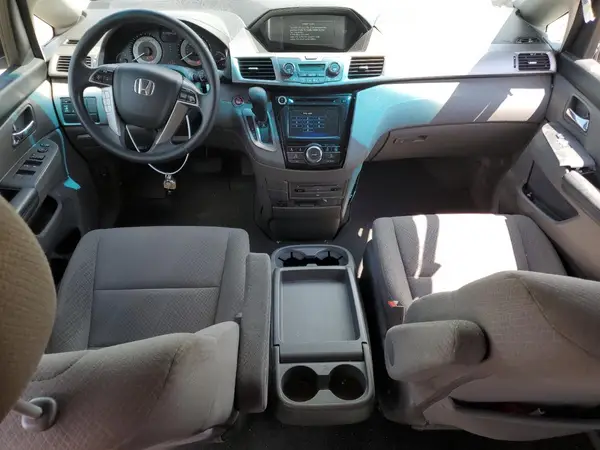 5FNRL5H39GB079514 2016 HONDA ODYSSEY - Image 8