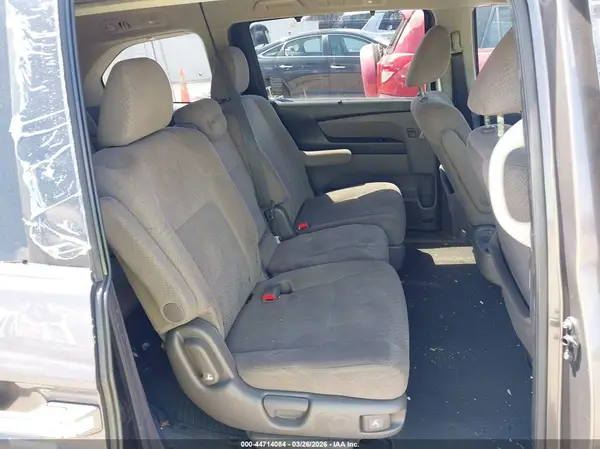 5FNRL5H39GB096832 2016 HONDA ODYSSEY - Image 8