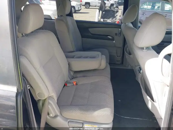 5FNRL5H39GB133894 2016 HONDA ODYSSEY - Image 8