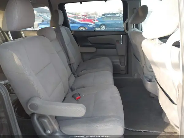 5FNRL5H39GB139601 2016 HONDA ODYSSEY - Image 8