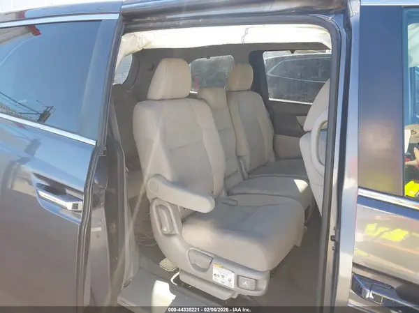 5FNRL5H39HB021646 2017 HONDA ODYSSEY - Image 8