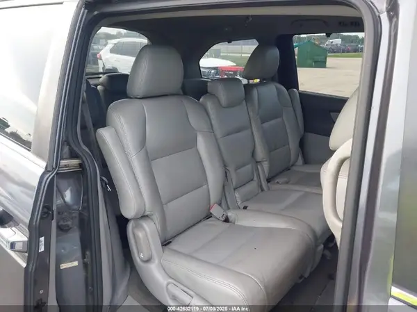 5FNRL5H39HB025048 2017 HONDA ODYSSEY - Image 8