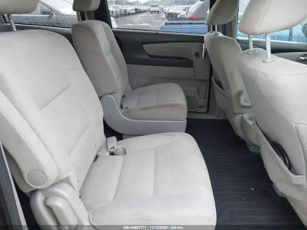 5FNRL5H39HB026619 2017 HONDA ODYSSEY - Image 8