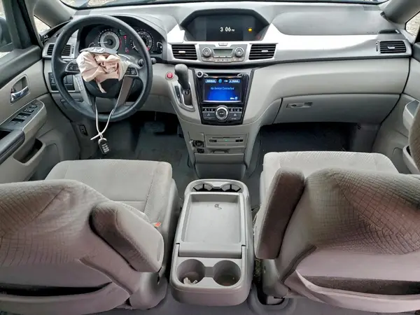 5FNRL5H3XGB102668 2016 HONDA ODYSSEY - Image 8