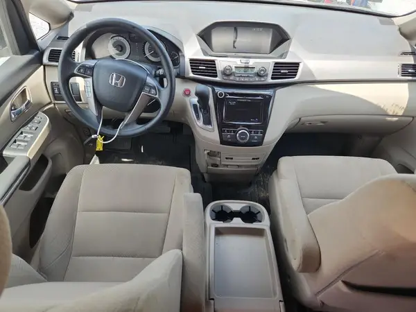 5FNRL5H3XGB111029 2016 HONDA ODYSSEY - Image 8