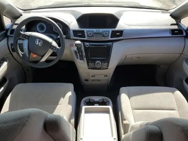 5FNRL5H3XGB130700 2016 HONDA ODYSSEY - Image 8