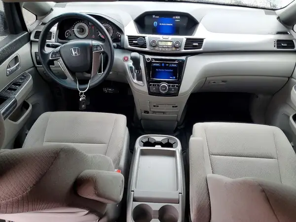 5FNRL5H3XGB142359 2016 HONDA ODYSSEY - Image 8