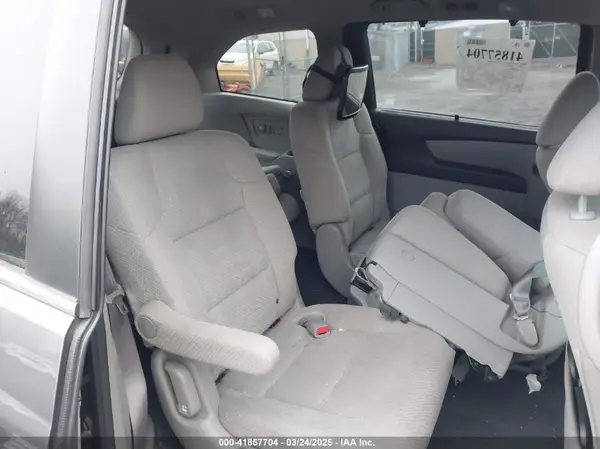 5FNRL5H3XGB150025 2016 HONDA ODYSSEY - Image 8
