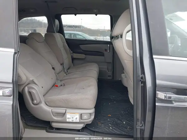 5FNRL5H3XGB150042 2016 HONDA ODYSSEY - Image 8