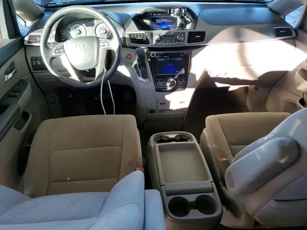 5FNRL5H3XGB158142 2016 HONDA ODYSSEY - Image 8