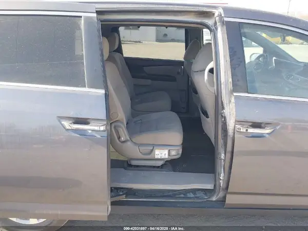 5FNRL5H3XHB003768 2017 HONDA ODYSSEY - Image 8