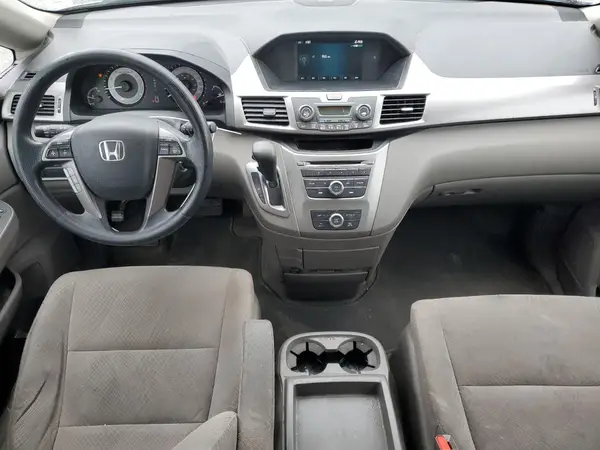 5FNRL5H3XHB500271 2017 HONDA ODYSSEY - Image 8
