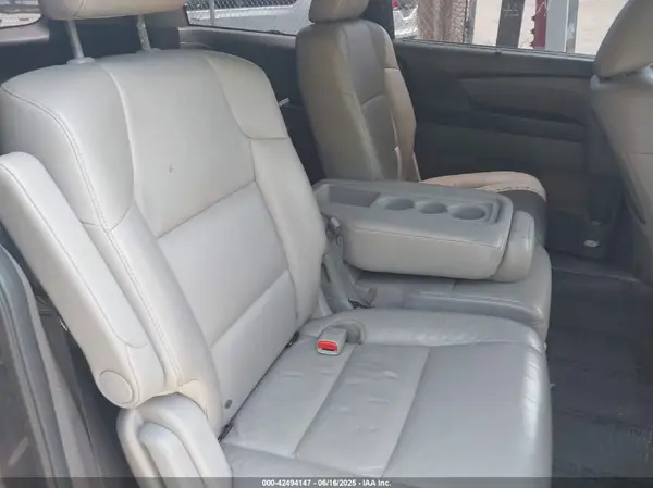 5FNRL5H40GB081970 2016 HONDA ODYSSEY - Image 8