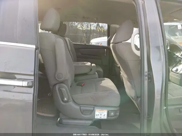 5FNRL5H40GB160460 2016 HONDA ODYSSEY - Image 8