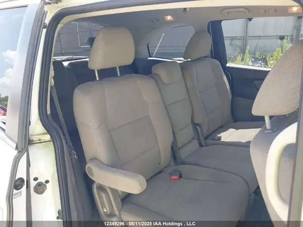 5FNRL5H40HB500644 2017 HONDA ODYSSEY - Image 8