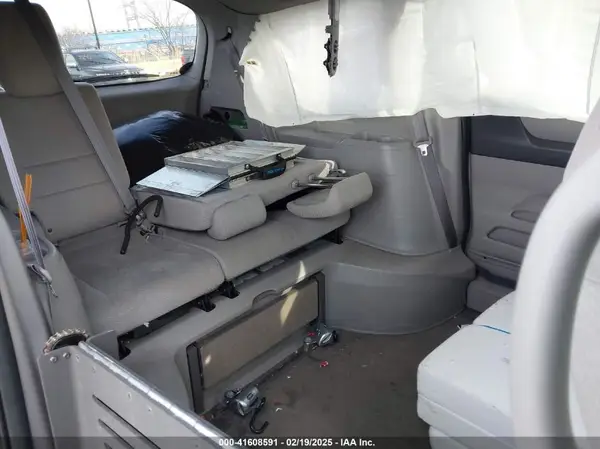 5FNRL5H41GB081654 2016 HONDA ODYSSEY - Image 8