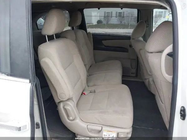 5FNRL5H41GB095828 2016 HONDA ODYSSEY - Image 8