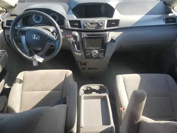 5FNRL5H41GB097868 2016 HONDA ODYSSEY - Image 8