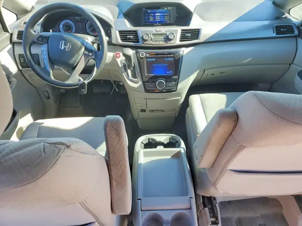5FNRL5H41GB162735 2016 HONDA ODYSSEY - Image 8