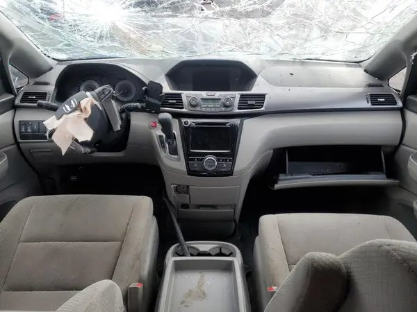 5FNRL5H41HB503360 2017 HONDA ODYSSEY - Image 8