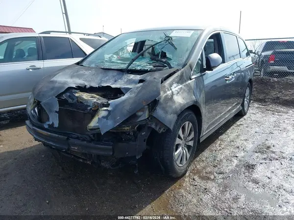 5FNRL5H42GB084417 2016 HONDA ODYSSEY - Image 2
