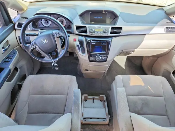 5FNRL5H42GB165109 2016 HONDA ODYSSEY - Image 8