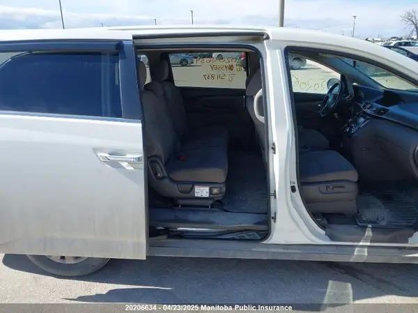 5FNRL5H42GB511837 2016 HONDA ODYSSEY - Image 8