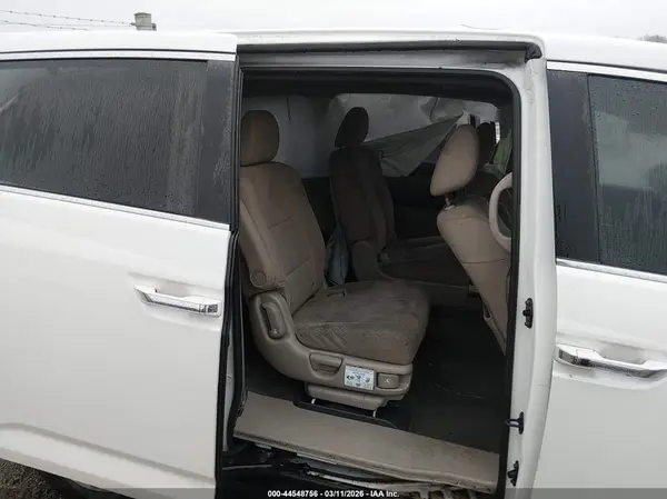 5FNRL5H43HB016242 2017 HONDA ODYSSEY - Image 8