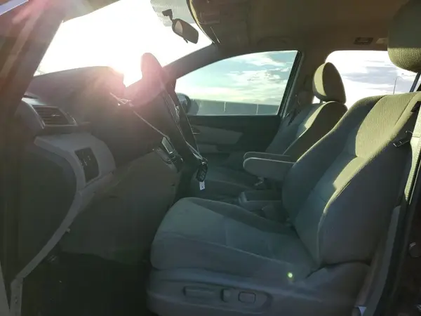 5FNRL5H44GB107860 2016 HONDA ODYSSEY - Image 8