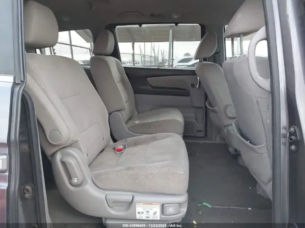 5FNRL5H44GB119748 2016 HONDA ODYSSEY - Image 8