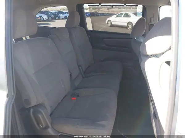 5FNRL5H44HB003290 2017 HONDA ODYSSEY - Image 8