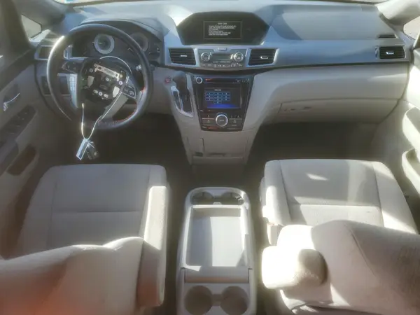 5FNRL5H44HB024995 2017 HONDA ODYSSEY - Image 8